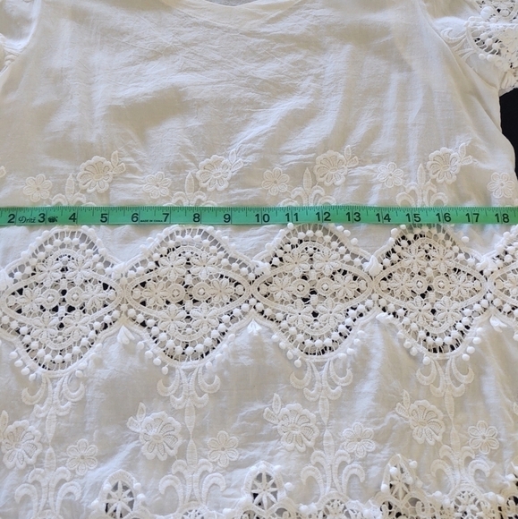 Beautiful white lace blouse - Picture 15 of 15